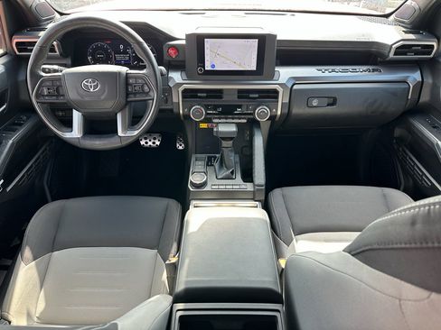 Used 2024 Toyota Tacoma TRD Sport w/ TRD Sport Upgrade Package image 13