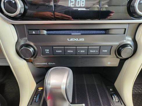 Used 2023 Lexus GX 460 Premium w/ Premium Package AWD/4WD image 19