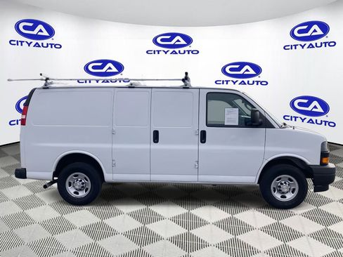 Used 2021 Chevrolet Express 2500 Work Van w/ Driver Convenience Package image 2