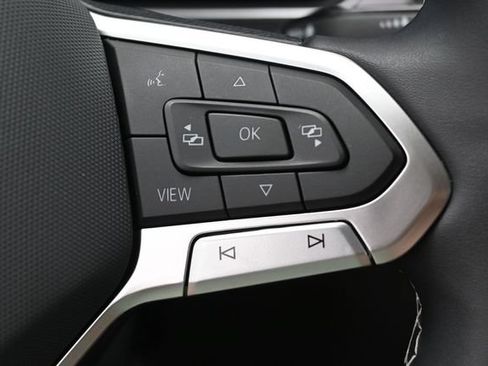 Used 2023 Volkswagen Tiguan SE FWD image 18