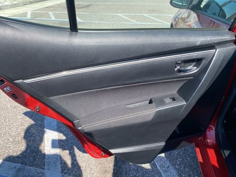 Used 2019 Toyota Corolla LE image 12