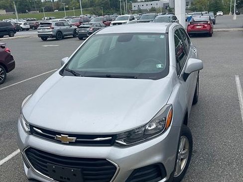 Used 2017 Chevrolet Trax LS AWD/4WD image 1