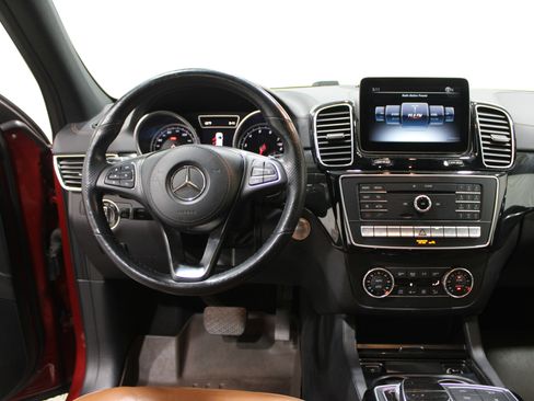 Used 2017 Mercedes-Benz GLS 450 GLS 450 image 2