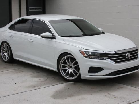 Used 2020 Volkswagen Passat 2.0T SE FWD image 4