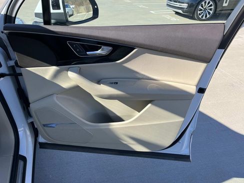 Used 2019 Audi Q7 3.0T Premium Plus image 23