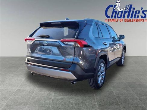 Certified 2022 Toyota RAV4 Limited AWD/4WD image 4