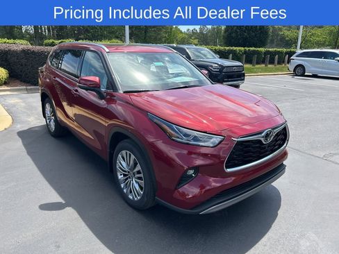 New 2026 Toyota Highlander Platinum AWD/4WD image 1