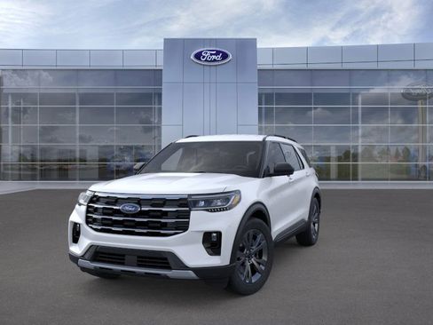 New 2026 Ford Explorer Active w/ Active Comfort Package AWD/4WD image 2