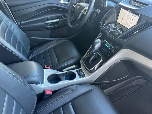 Used 2016 Ford C-MAX Energi SEL w/ Equipment Group 302A FWD image 17