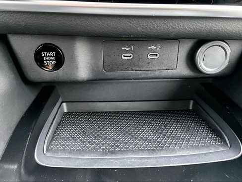 Used 2025 Nissan Rogue SV image 32