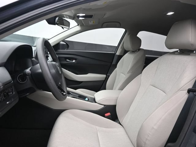 Used 2025 Honda Accord LX image 15