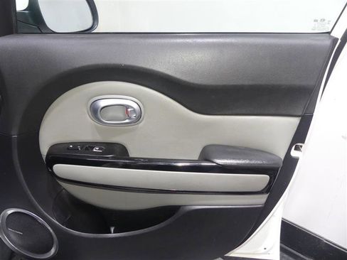 Used 2019 Kia Soul + w/ Audio Package image 18