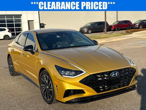 Used 2020 Hyundai Sonata SEL Plus FWD image 2