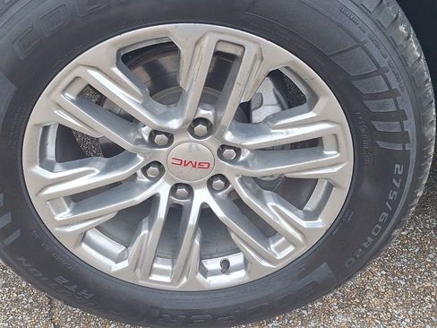 Used 2021 GMC Yukon SLT image 12