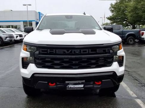 Used 2022 Chevrolet Silverado 1500 Custom Trail Boss AWD/4WD image 3