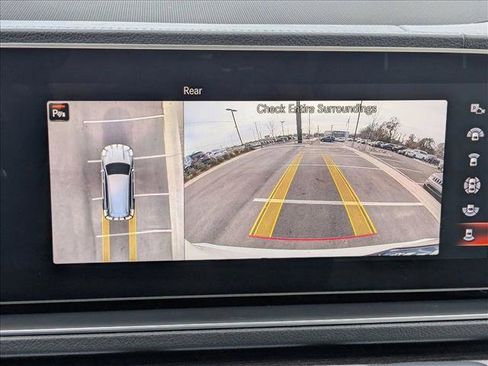 Used 2022 Mercedes-Benz GLS 450 4MATIC image 14