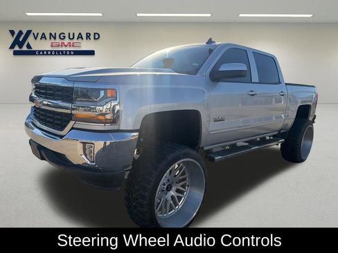 Used 2017 Chevrolet Silverado 1500 LT w/ Texas Edition image 7