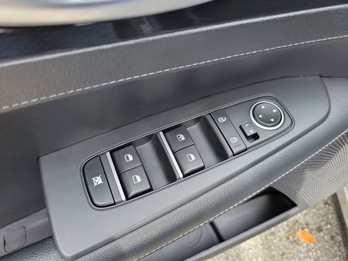 Used 2023 Kia Forte GT-Line w/ GT-Line Technology Package FWD image 17