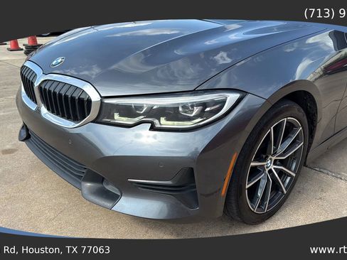 Used 2019 BMW 330i Sedan w/ Convenience Package image 14