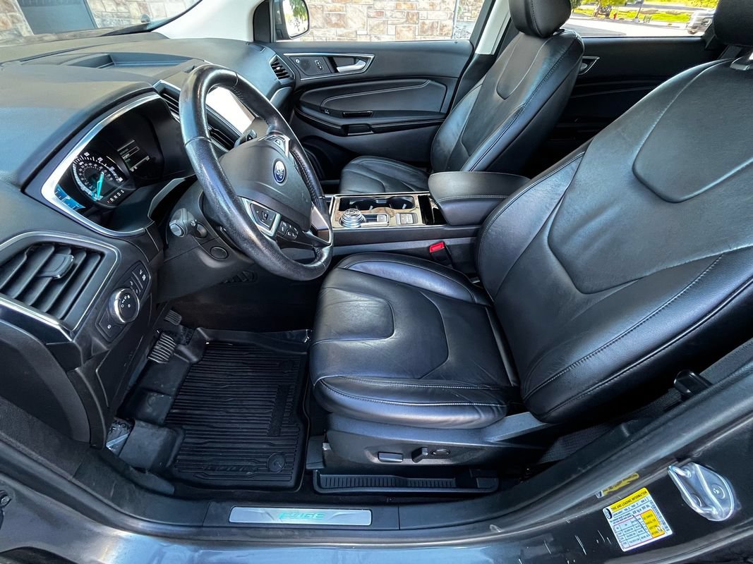 Used 2020 Ford Edge Titanium w/ Class II Trailer Tow Package AWD/4WD image 10