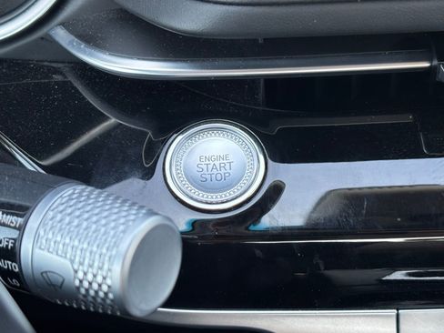 Used 2023 Genesis G80 2.5T image 9