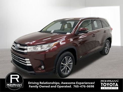 Used 2019 Toyota Highlander XLE image 1