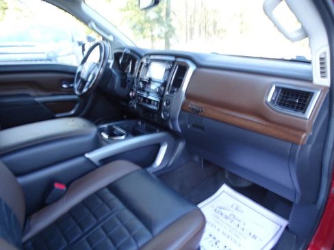 Used 2017 Nissan Titan Platinum Reserve image 47