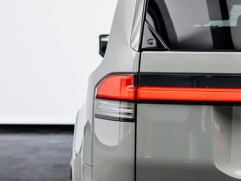 Used 2025 Lexus GX 550 image 18