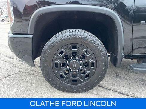 Used 2024 Chevrolet Silverado 2500 LTZ w/ LTZ Plus Package image 31