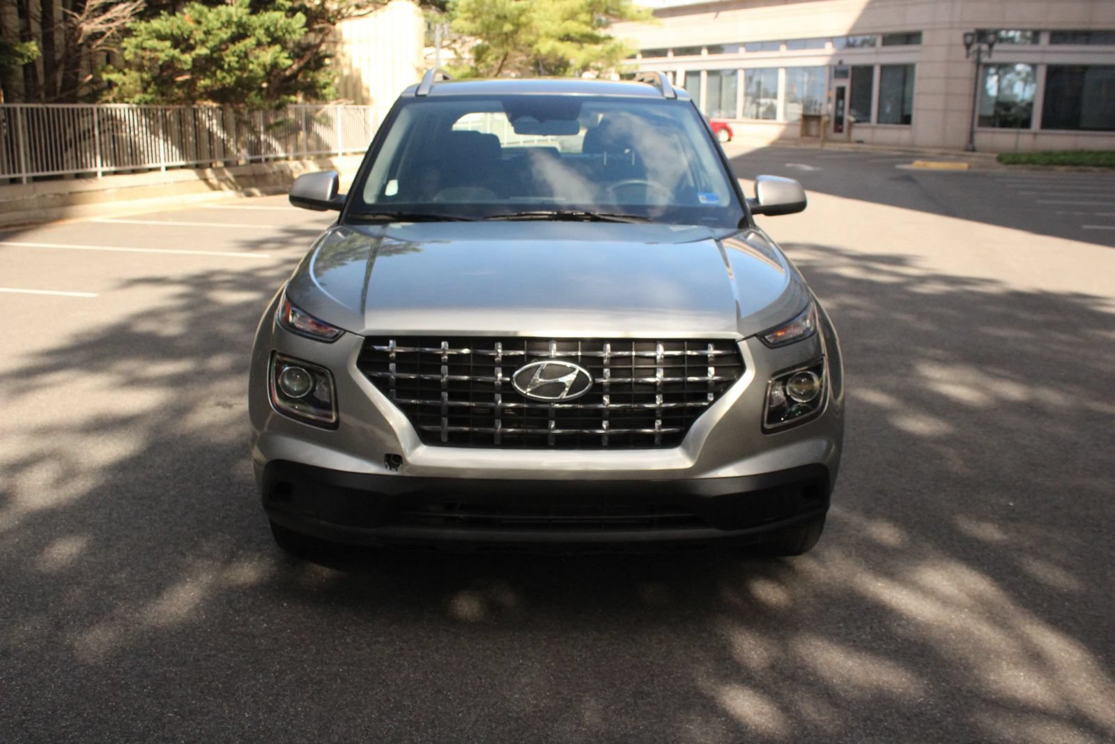 Used 2026 Hyundai Venue SEL FWD image 3