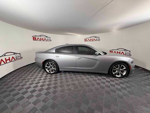 Used 2015 Dodge Charger SXT w/ Premium Group image 10