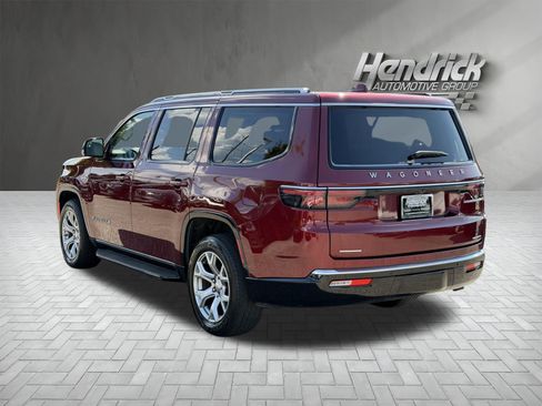 Used 2022 Jeep Wagoneer Series II AWD/4WD image 8