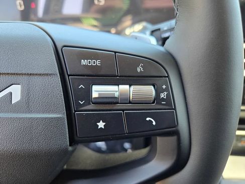 New 2026 Kia Sportage LX FWD image 12