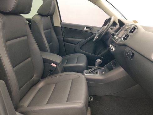 Used 2015 Volkswagen Tiguan SEL FWD image 21