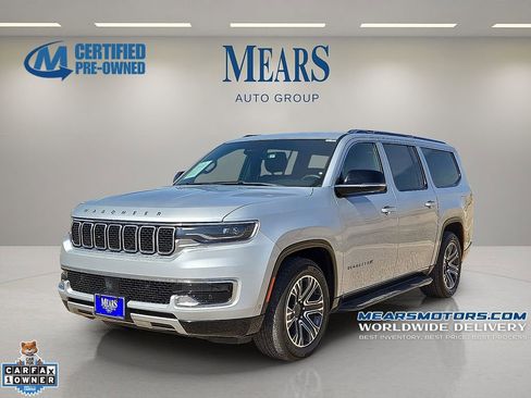 Used 2024 Jeep Wagoneer L Series II w/ Flexible Seating Group image 1