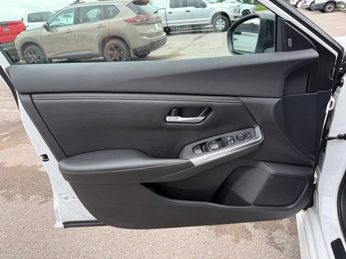 Used 2021 Nissan Sentra SR FWD image 8