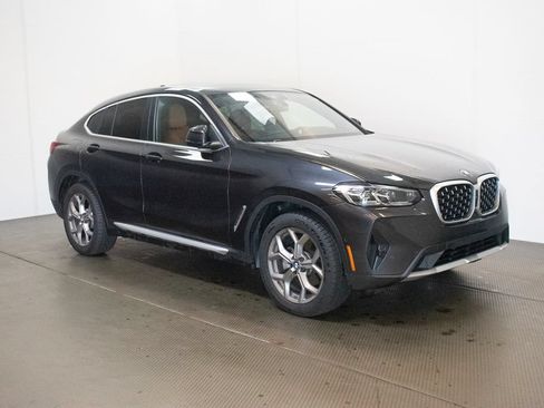 Certified 2025 BMW X4 xDrive30i w/ Premium Package AWD/4WD image 1