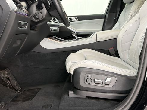 Used 2023 BMW X5 xDrive40i w/ Premium Package AWD/4WD image 5