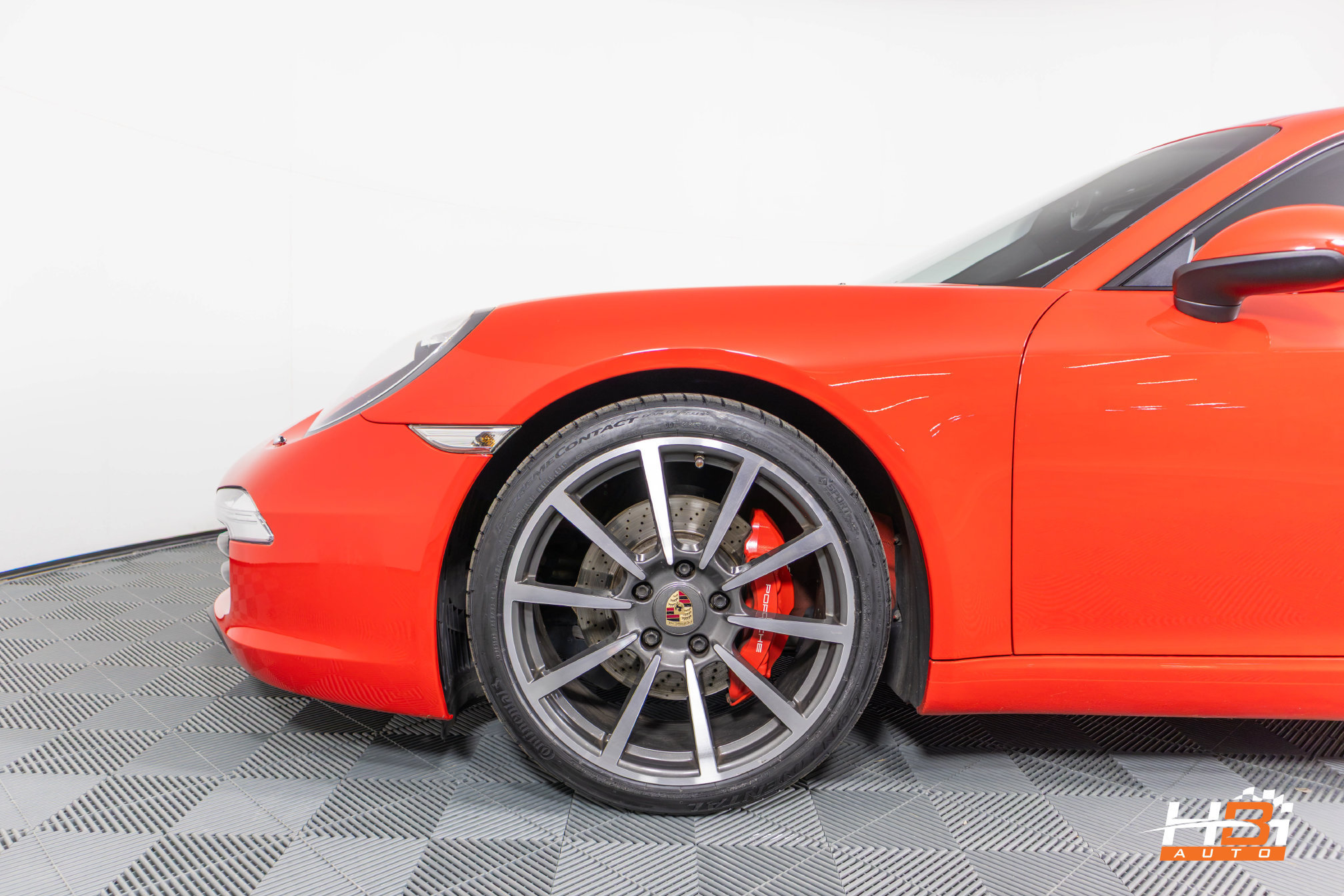 Used 2013 Porsche 911 Carrera S RWD image 9