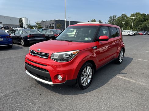 Used 2017 Kia Soul + w/ Audio Package FWD image 26