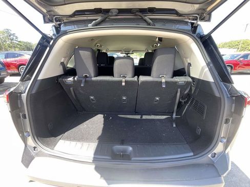 Used 2024 Nissan Pathfinder S image 8