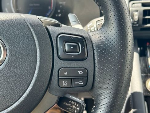 Used 2023 Lexus IS 500 RWD image 38