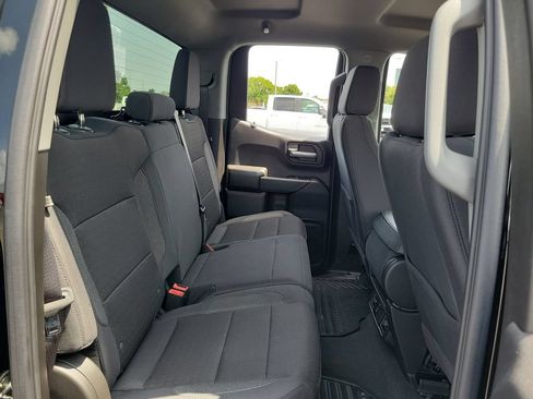 Used 2026 Chevrolet Silverado 1500 Custom RWD image 32