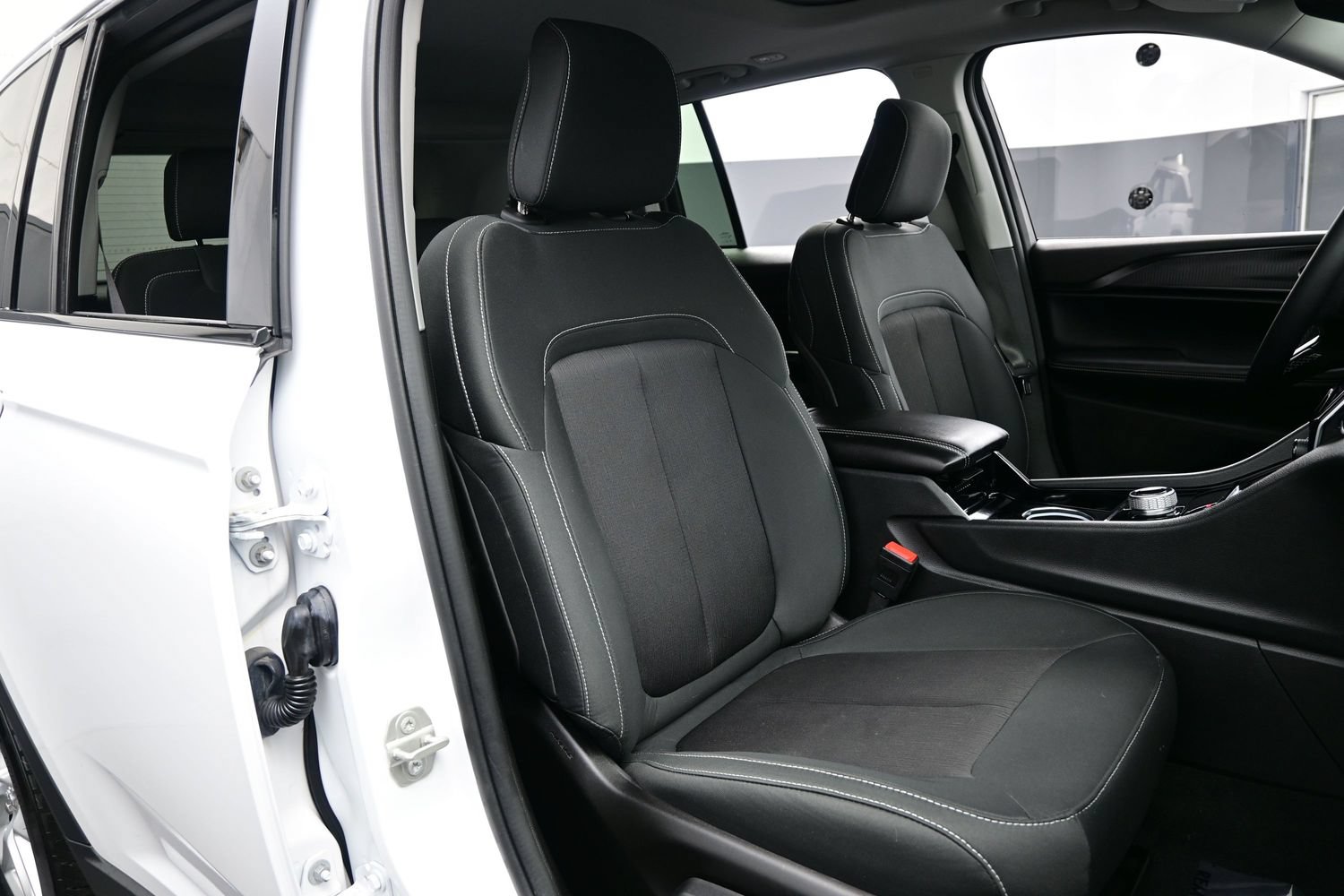 Used 2023 Jeep Grand Cherokee Laredo X AWD/4WD image 14