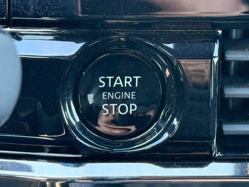 Certified 2025 Nissan Pathfinder Rock Creek image 38