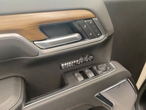 New 2026 Chevrolet Silverado 1500 High Country w/ Technology Package AWD/4WD image 27