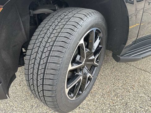 Certified 2021 Chevrolet Tahoe RST AWD/4WD image 3