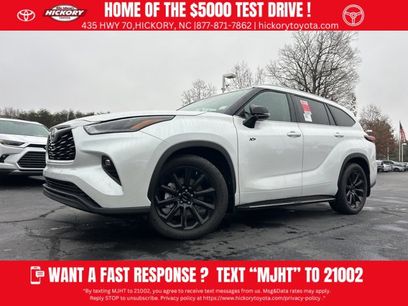 New 2025 Toyota Highlander XLE