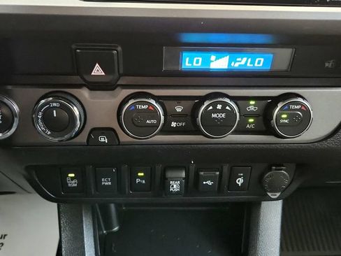 Certified 2023 Toyota Tacoma TRD Sport w/ Technology Package AWD/4WD image 29
