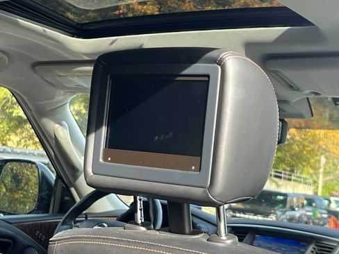 Used 2018 Nissan Armada Platinum w/ Captain Seat Package image 11